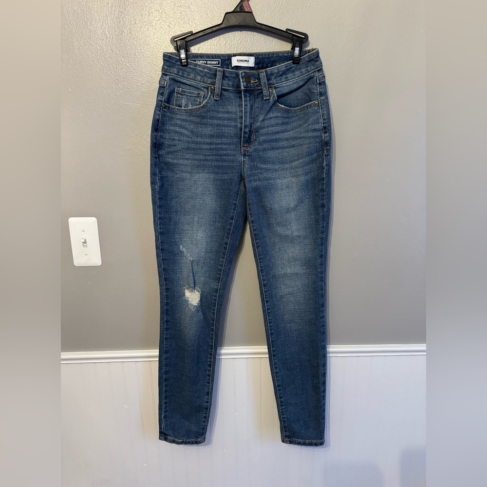 🔥Sonoma Curvy Skinny Jeans – Size 4